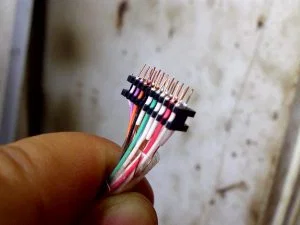 échantillon de machine à dénuder les fils 