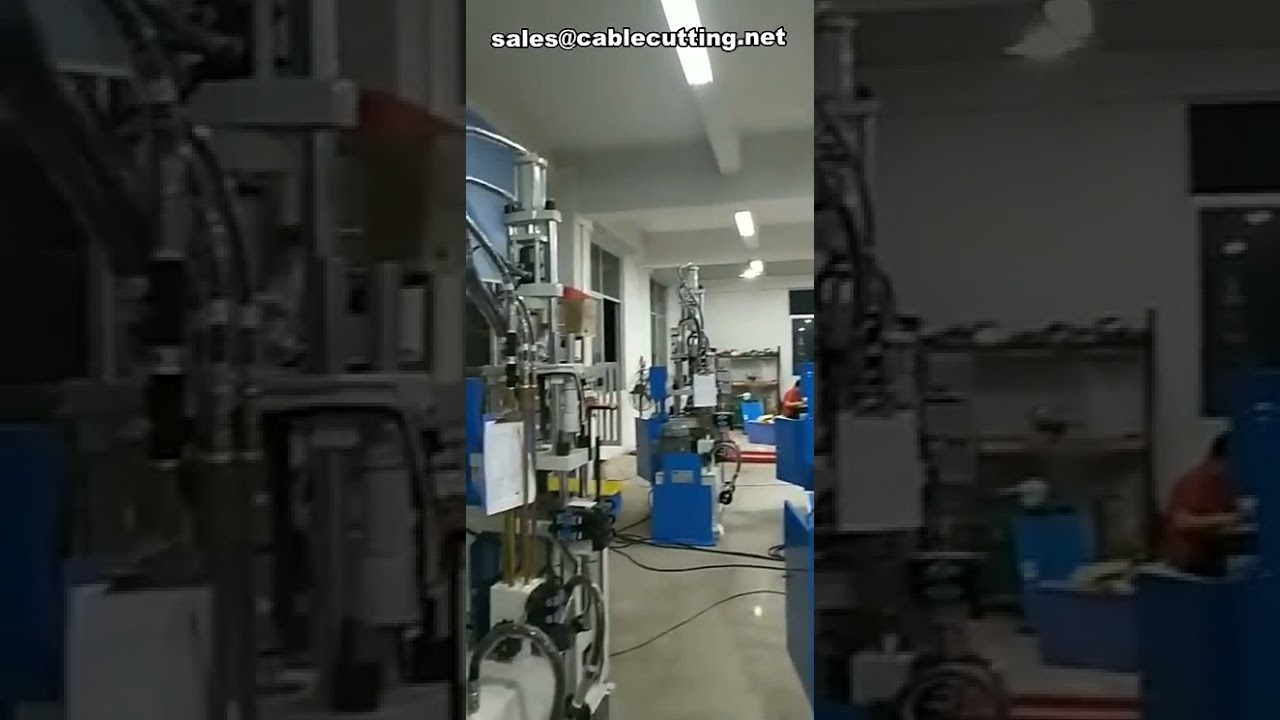 Machine de formage de câble USB, injection et moulage vertical - Processus de fabrication