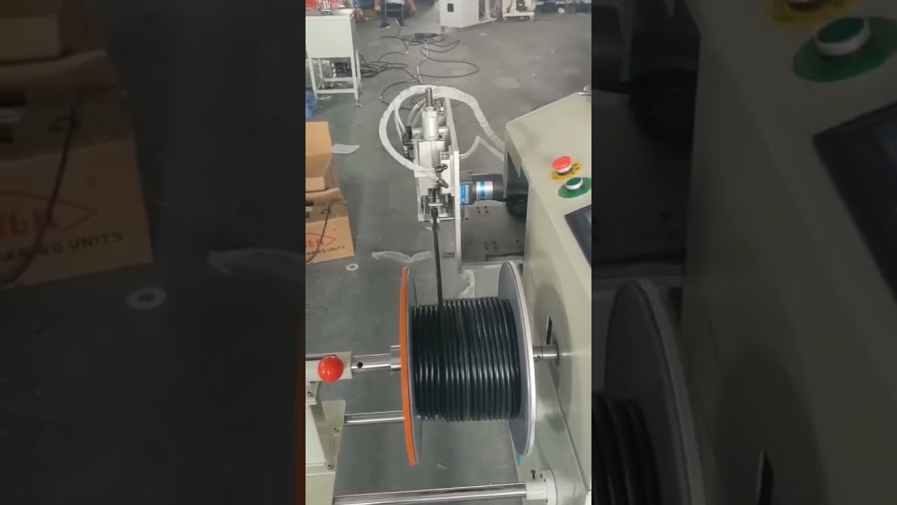 Machine de comptage, déroulage, coupe et enroulage de câbles électriques et fils #usine #machine