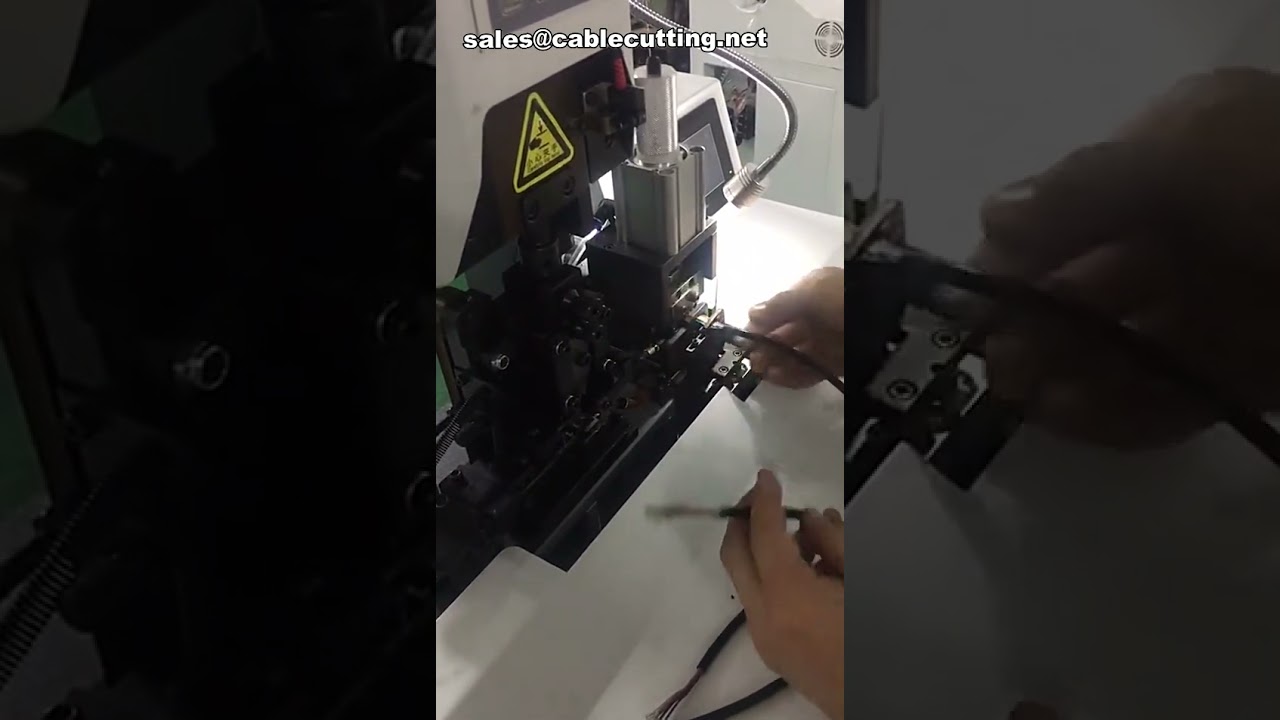 Dénudeur de câble électrique et machine à sertir BV Hardline MP4 - Performance et précision