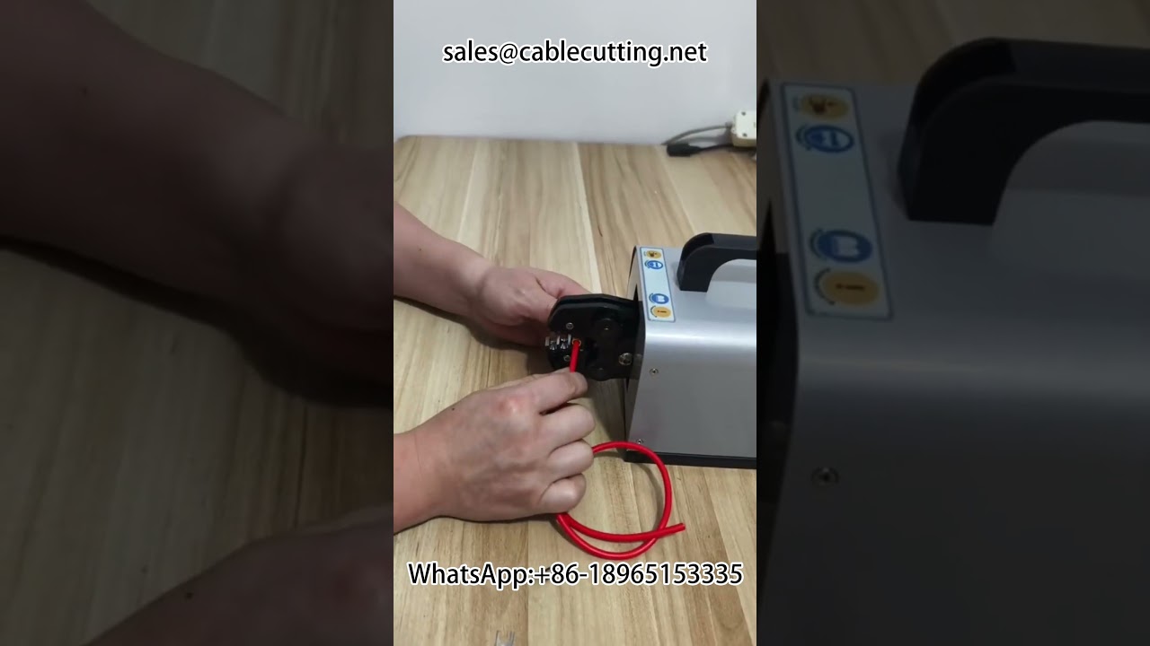 Machine de sertissage pneumatique pour terminaux | Automatisation industrielle | Dénudeuse intégrée