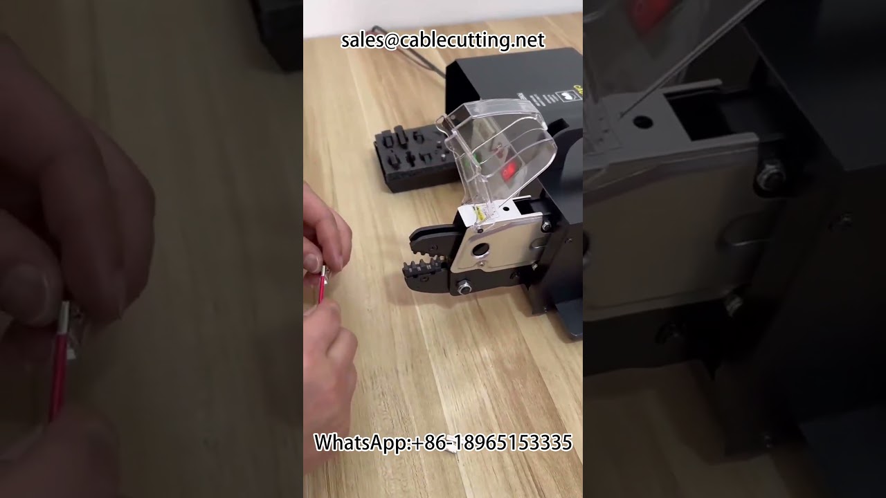Machine à sertir électrique pour bornes à fiches et ressorts - Automatisation précise
