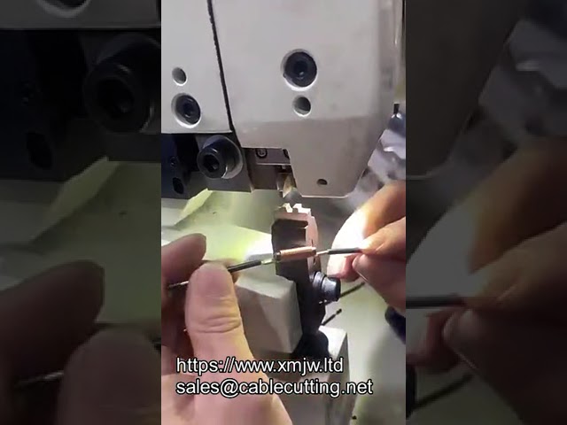 Machine à sertir les ceintures en cuivre silencieuse - Sertisseuse de bornes et connecteur de fils lumineux