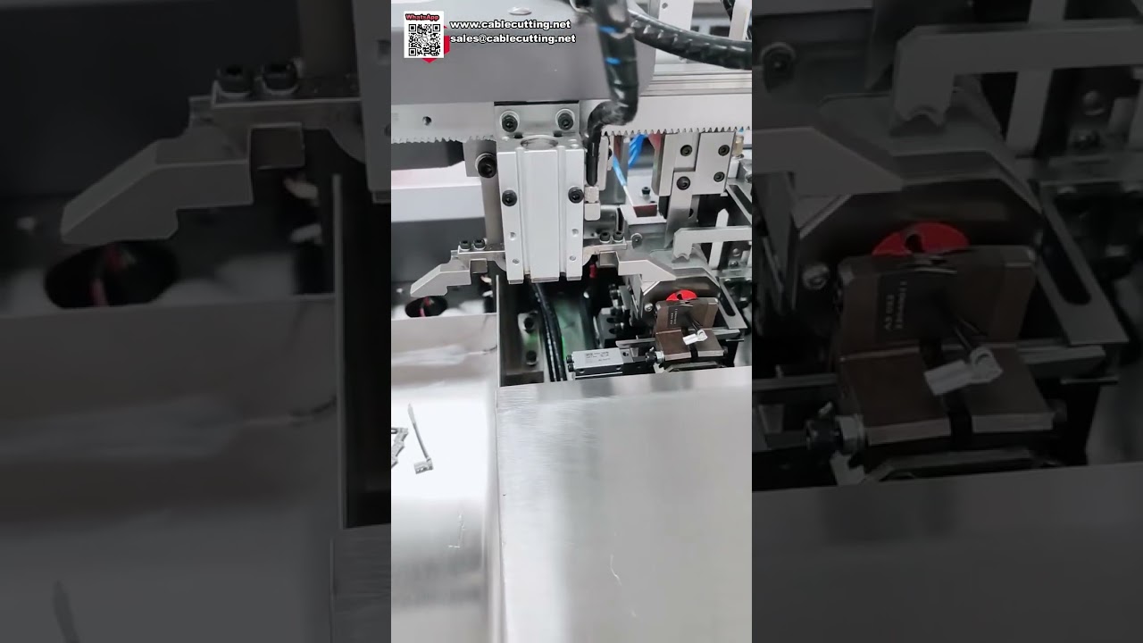 Machine automatique de sertissage de bornes, insertion de gaine thermorétractable et étamage de fils