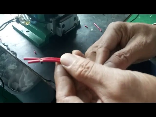 Machine à dénuder pneumatique verticale - Modèle 3