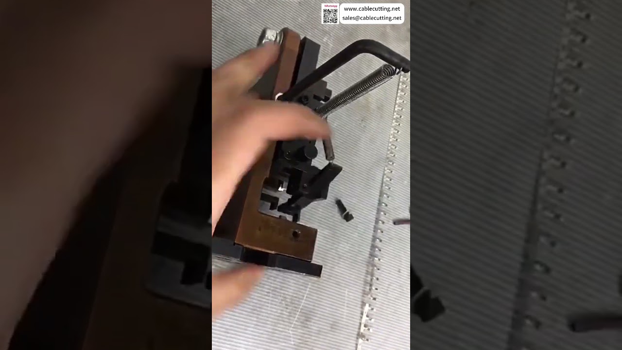 Ensemble d'outils de processus de précision pour le démontage de moule de machine terminale et la configuration de système de fabrication personnalisée