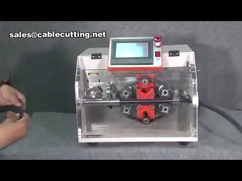 Machine de coupe de tubes ondulés en action | Découpeuse de tuyaux industrielle