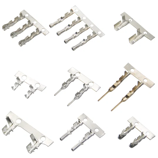 Sertissage de cosses métalliques pour haut-parleurs