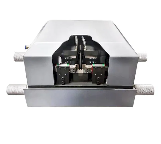 Dénudage multi-conducteurs parallèles pour câbles plats WPM-012