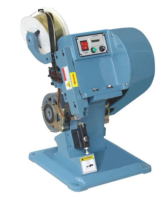 Machine à épisser les fils par sertissage de jonction WPM-TDJ04
